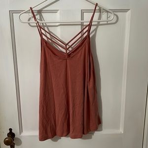 peach tank top